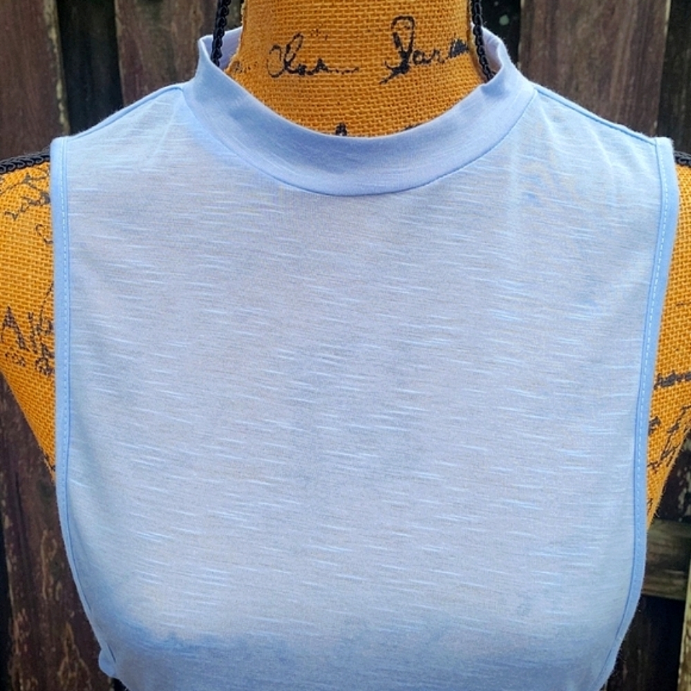 NEW Shein Sleeveless Top with Cut Out Details - Picture 3 of 17